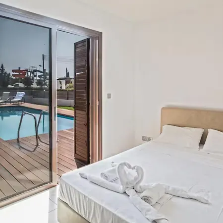 منزل للإقامة Cyprus In The Sun أيا نابا